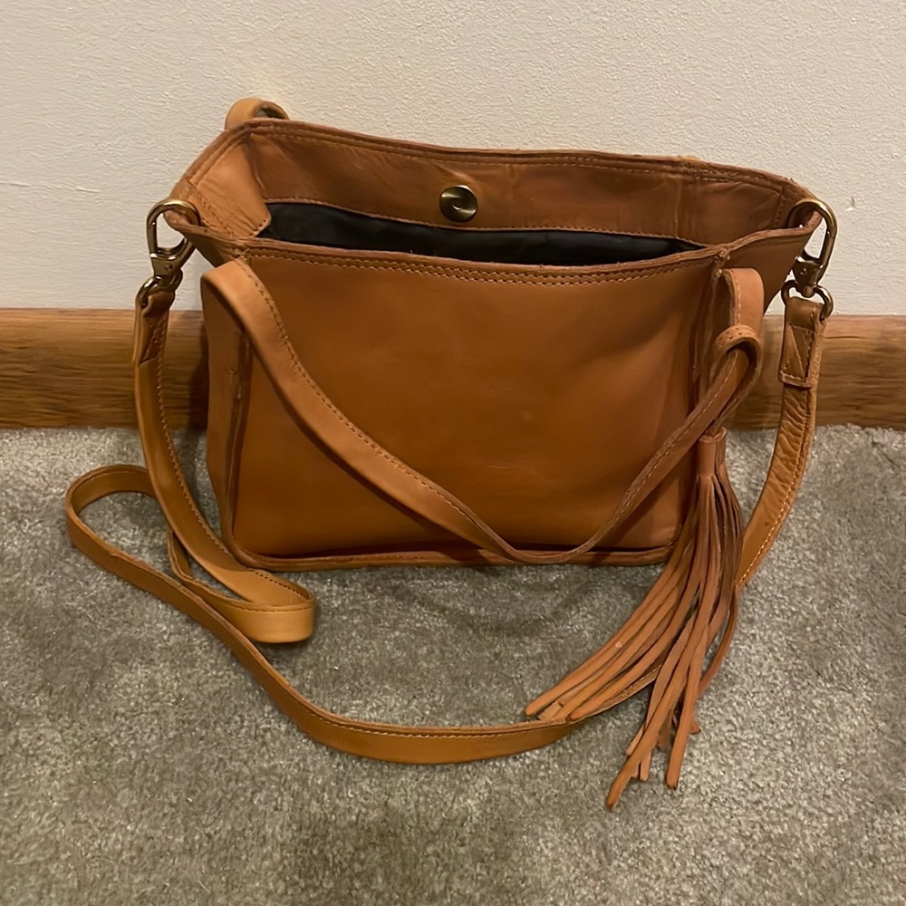 Margot tan leather bag
